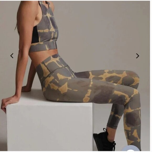 Varley Luna High Rise Leggings in Golden Tie Dye Size Large - Picture 3 of 14